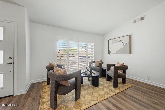 2335 E SHANGRI LA Road, Phoenix, AZ 85028