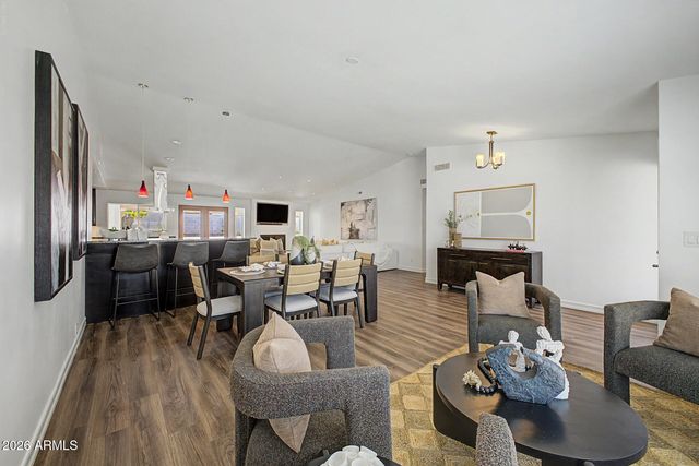 2335 E SHANGRI LA Road, Phoenix, AZ 85028