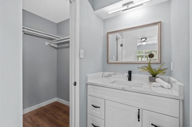 3915 Hillside DR, Round Rock, TX 78681