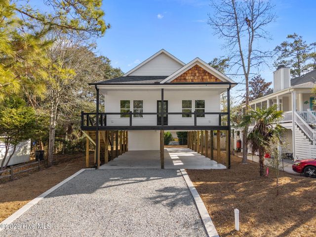 162 NW 13th Street, Oak Island, NC 28465