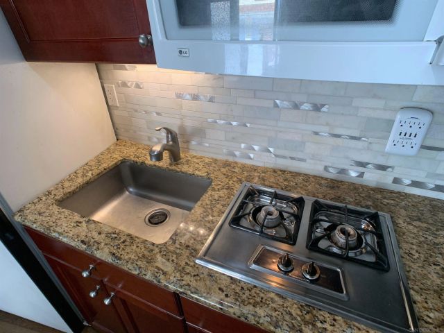205 HIGHLINE TRAIL, El Cajon, CA 92021