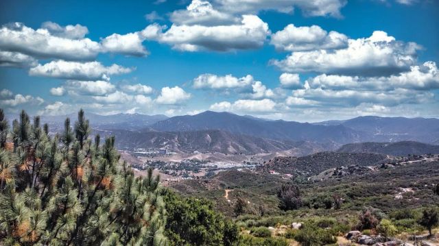 205 HIGHLINE TRAIL, El Cajon, CA 92021