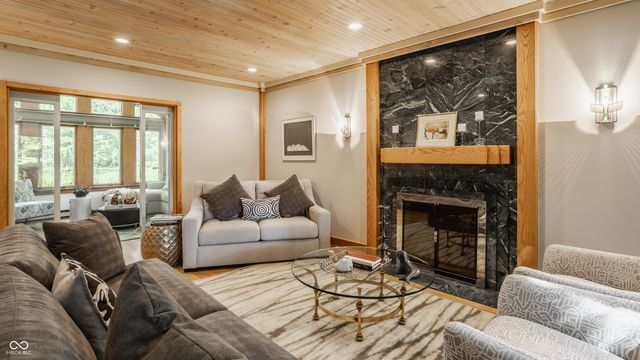 4865 Briarwood Court, Carmel, IN 46033
