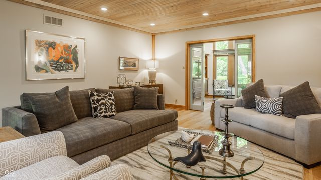 4865 Briarwood Court, Carmel, IN 46033
