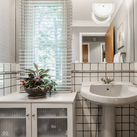 4865 Briarwood Court, Carmel, IN 46033