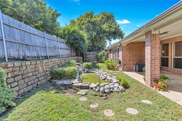 2719 Falcon Trail, Grand Prairie, TX 75052
