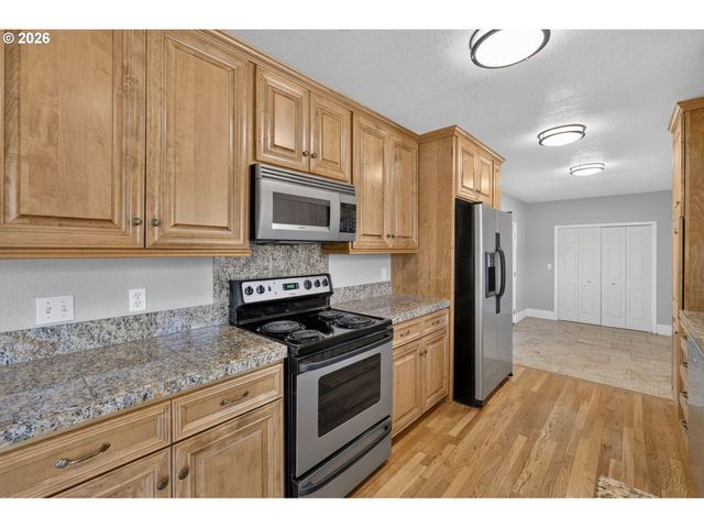 1490 Nw 137TH Ave, Portland, OR 97229