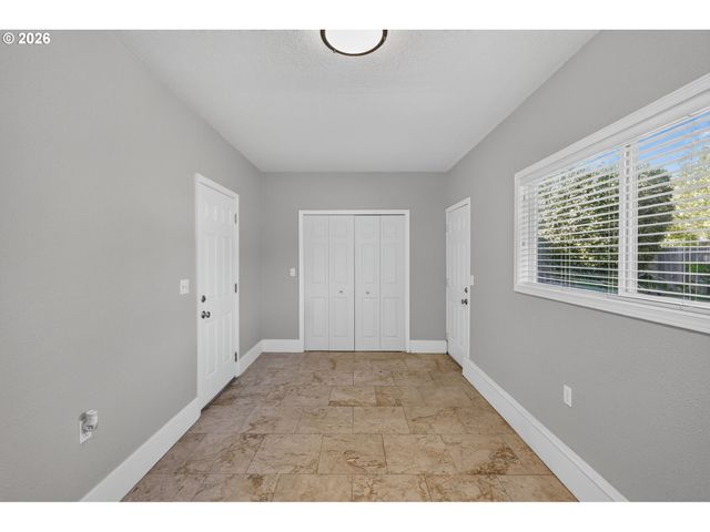 1490 Nw 137TH Ave, Portland, OR 97229