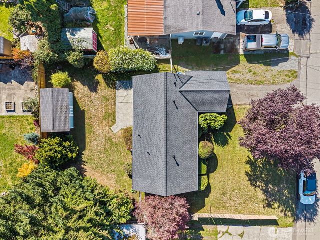 16812 123rd Avenue SE, Renton, WA 98058