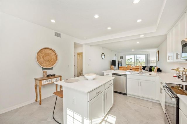 12280 WELLEN GOLF STREET 205, Venice, FL 34293