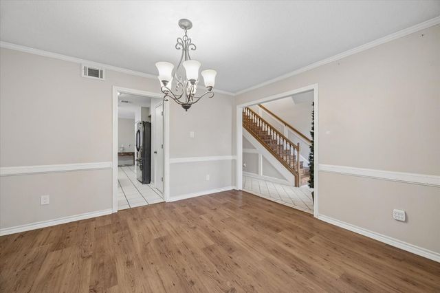 14615 Oak Bluff Court, Houston, TX 77070