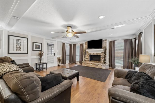 14615 Oak Bluff Court, Houston, TX 77070