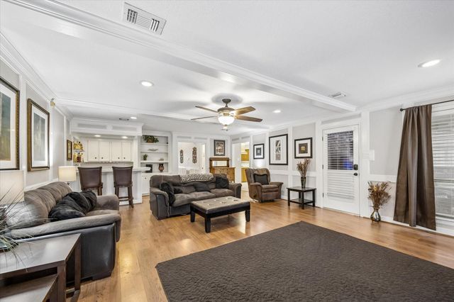 14615 Oak Bluff Court, Houston, TX 77070