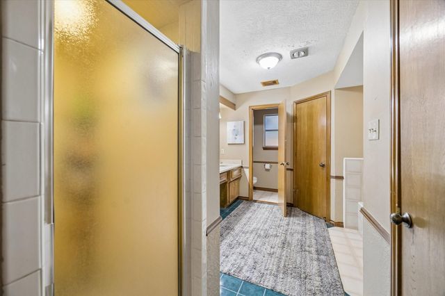 14615 Oak Bluff Court, Houston, TX 77070
