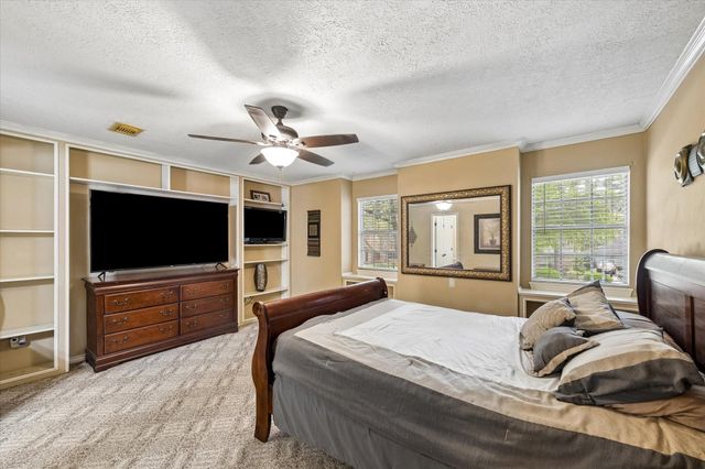 14615 Oak Bluff Court, Houston, TX 77070