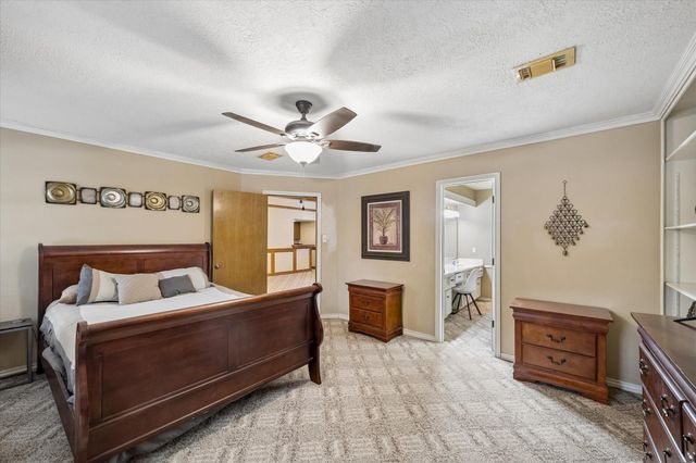 14615 Oak Bluff Court, Houston, TX 77070
