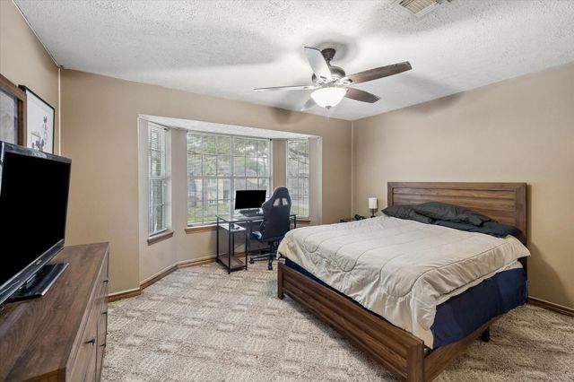 14615 Oak Bluff Court, Houston, TX 77070