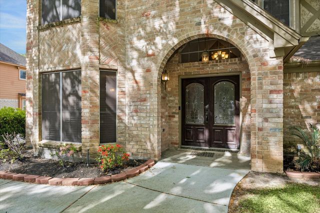 14615 Oak Bluff Court, Houston, TX 77070