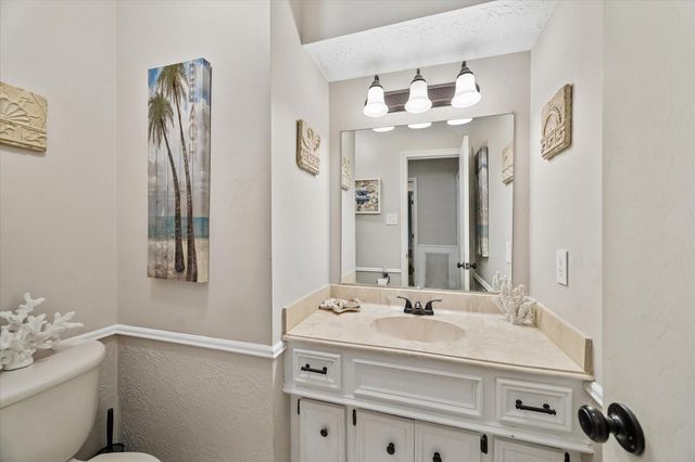 14615 Oak Bluff Court, Houston, TX 77070