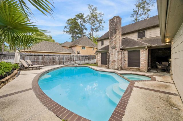 14615 Oak Bluff Court, Houston, TX 77070