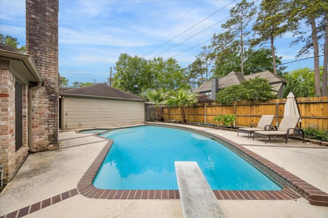 14615 Oak Bluff Court, Houston, TX 77070