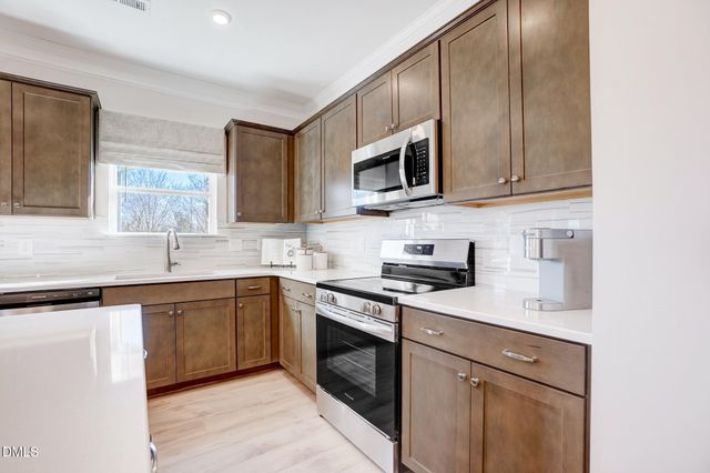 71 Chardonnay Drive, Lillington, NC 27546
