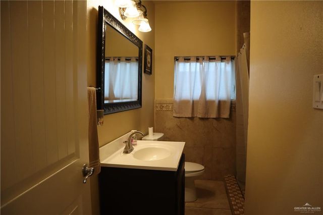 124 Lindale Drive, Brownsville, TX 78521