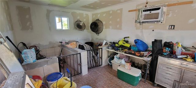 124 Lindale Drive, Brownsville, TX 78521