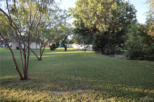 124 Lindale Drive, Brownsville, TX 78521