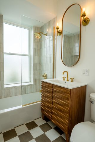 3608 W Wolfram Street, Chicago, IL 60618