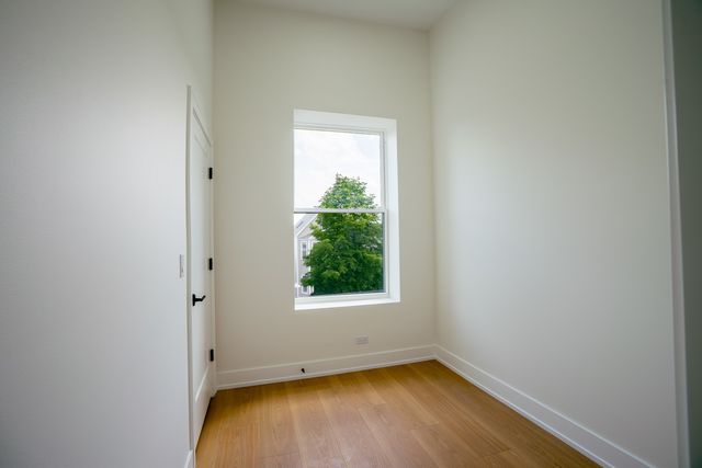 3608 W Wolfram Street, Chicago, IL 60618