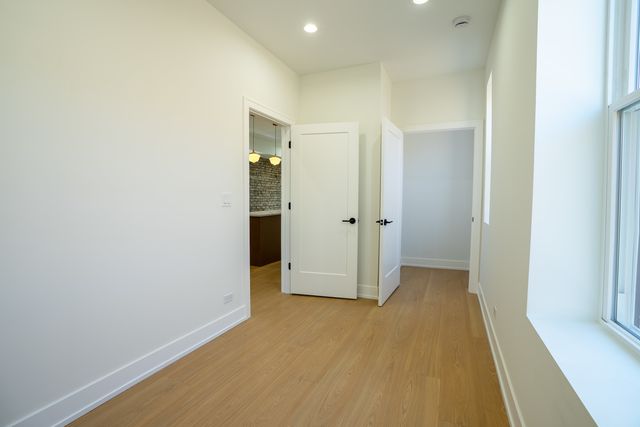3608 W Wolfram Street, Chicago, IL 60618
