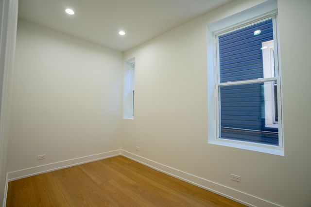 3608 W Wolfram Street, Chicago, IL 60618