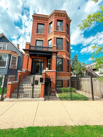 3608 W Wolfram Street, Chicago, IL 60618