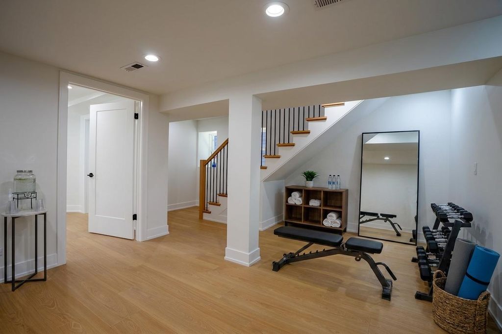 Image 14 of property listing at 3608 W Wolfram Street, Chicago, IL 60618