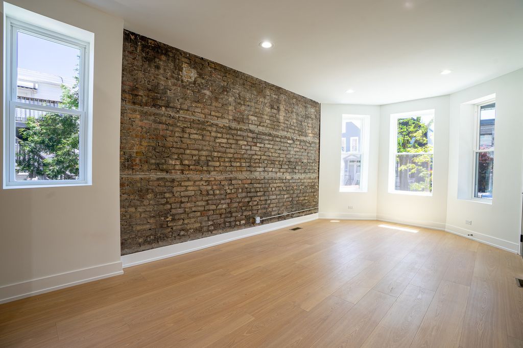 Image 26 of property listing at 3608 W Wolfram Street, Chicago, IL 60618