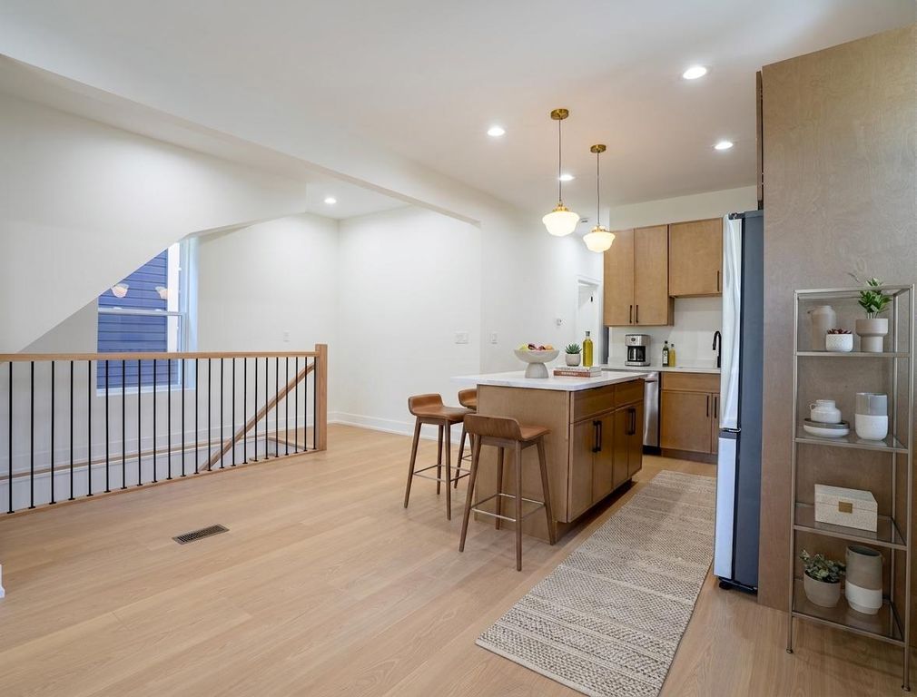 Image 5 of property listing at 3608 W Wolfram Street, Chicago, IL 60618