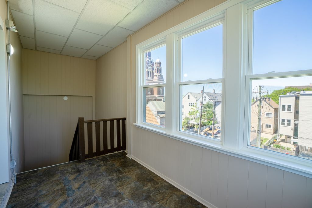 Image 44 of property listing at 3608 W Wolfram Street, Chicago, IL 60618