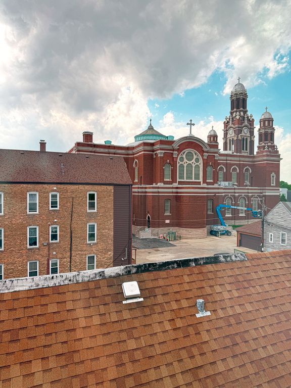 Image 46 of property listing at 3608 W Wolfram Street, Chicago, IL 60618