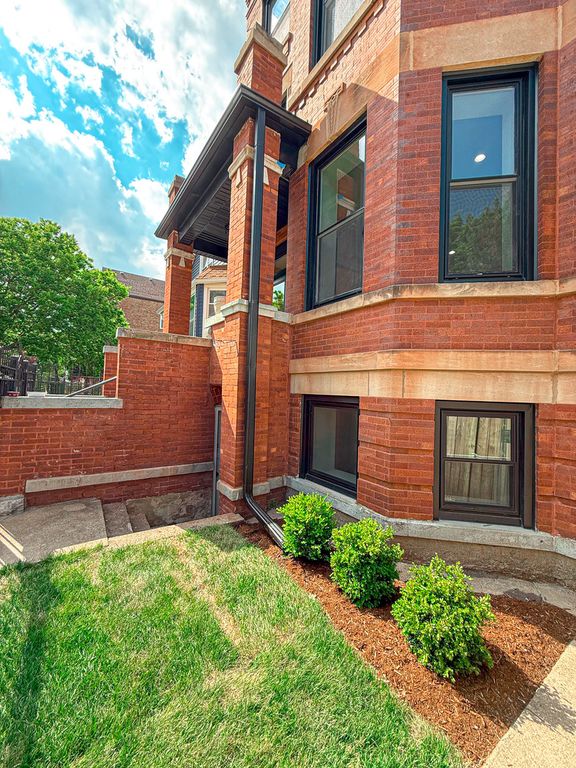 Image 54 of property listing at 3608 W Wolfram Street, Chicago, IL 60618