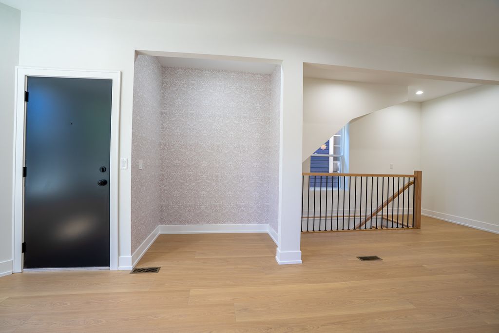 Image 9 of property listing at 3608 W Wolfram Street, Chicago, IL 60618