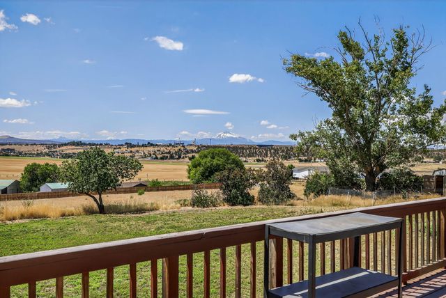 1228 NE Brown Drive, Madras, OR 97741
