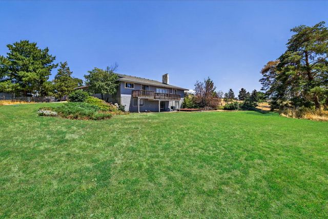 1228 NE Brown Drive, Madras, OR 97741