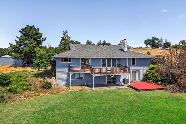 1228 NE Brown Drive, Madras, OR 97741