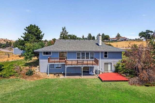 1228 NE Brown Drive, Madras, OR 97741