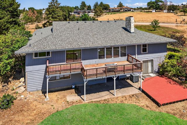1228 NE Brown Drive, Madras, OR 97741