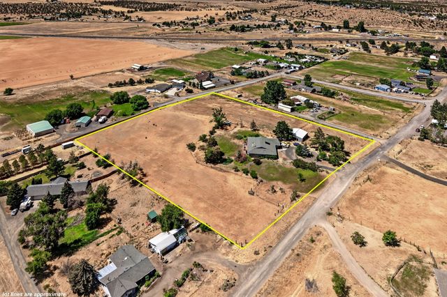 1228 NE Brown Drive, Madras, OR 97741