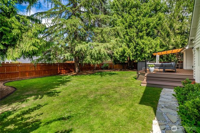 17508 NE 160th Street, Woodinville, WA 98072