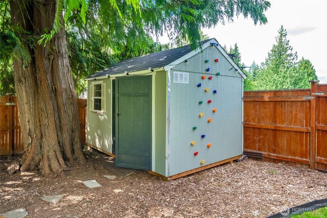 17508 NE 160th Street, Woodinville, WA 98072