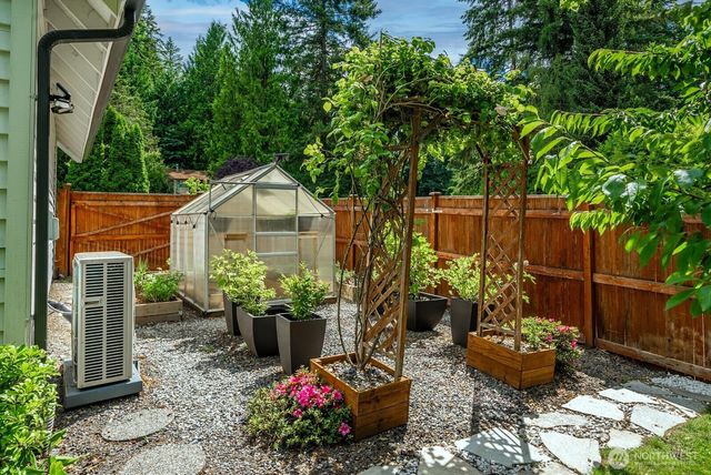 17508 NE 160th Street, Woodinville, WA 98072